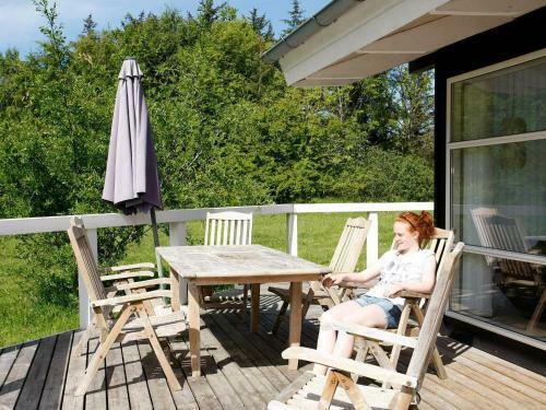 Three-bedroom Holiday Home In L�kken 29