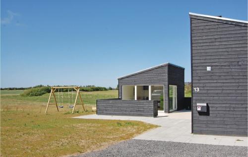 Three-bedroom Holiday Home L�kken With A Fireplace 07