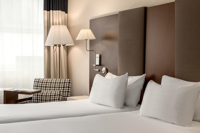 Hotel NH Brussels St�phanie