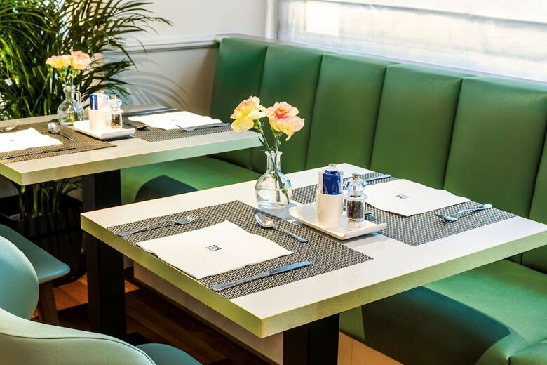 Hotel NH Brussels St�phanie