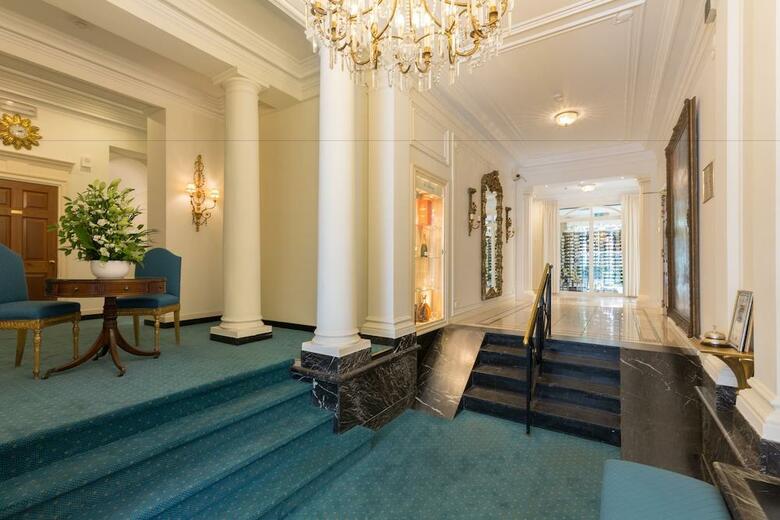 Hotel Stanhope