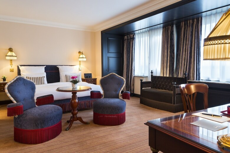 Hotel Warwick Barsey