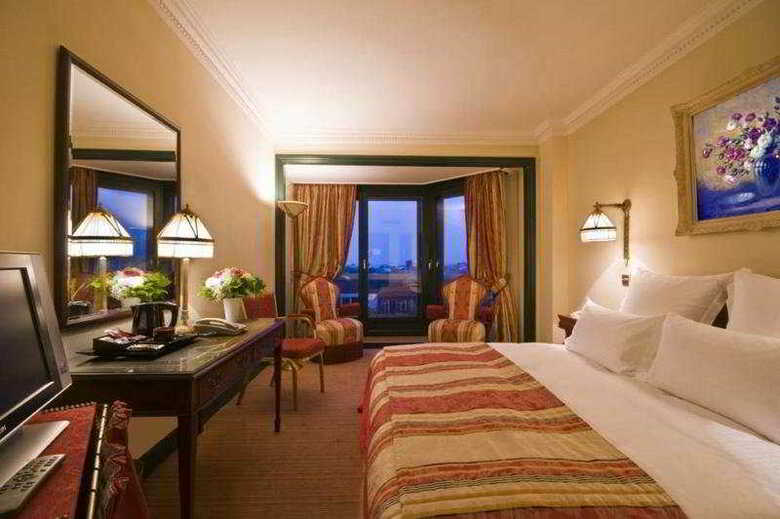 Hotel Warwick Barsey