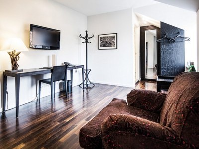 Hotel First Grand
