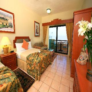 Hotel Paradise Village