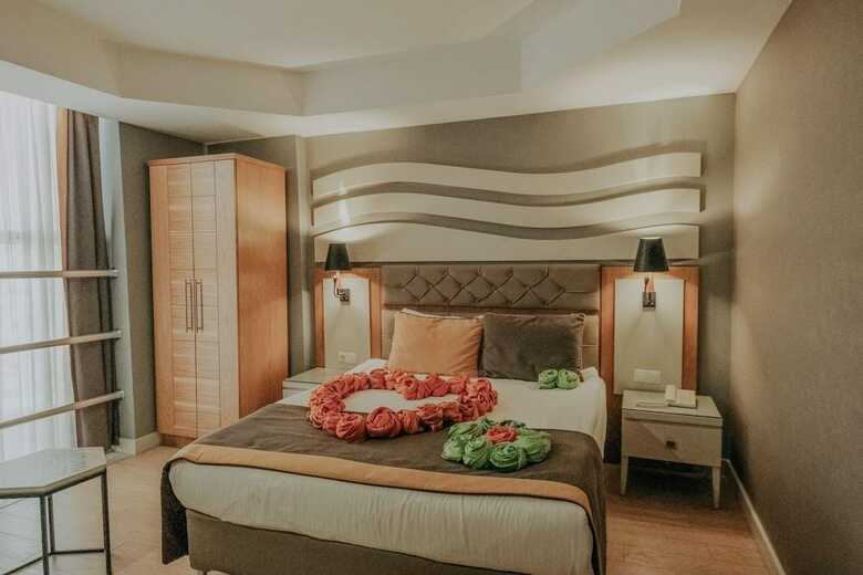 Hotel Saturn Palace Resort