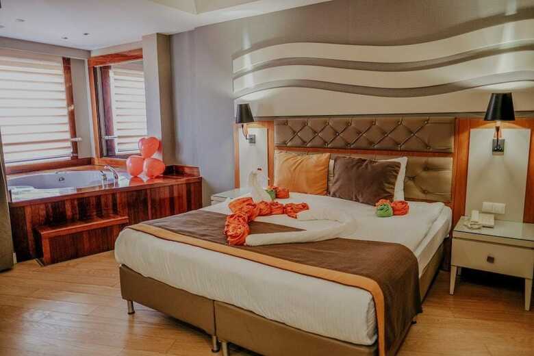 Hotel Saturn Palace Resort