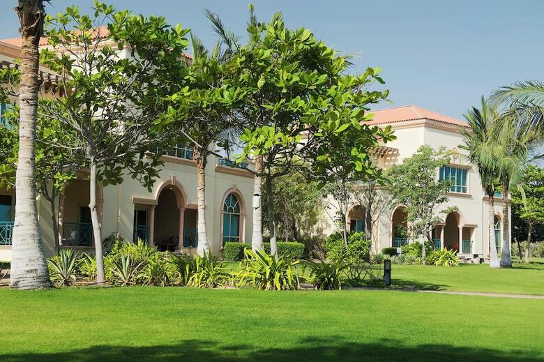 Hotel Al Raha Beach