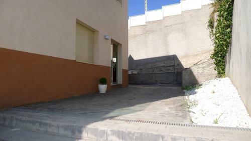 Gran Casa Con Piscina En Abrera