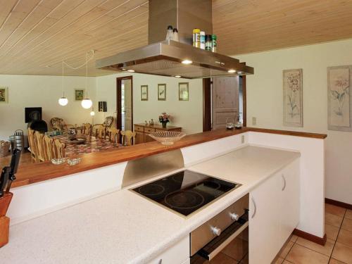 Four-bedroom Holiday Home In Hals 2