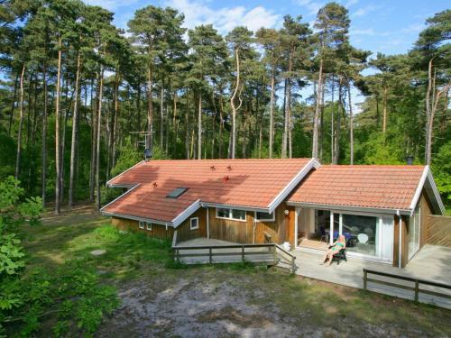 Four-bedroom Holiday Home In Nex� 14
