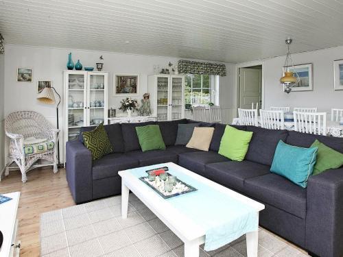 Three-bedroom Holiday Home In L�gst�r 7