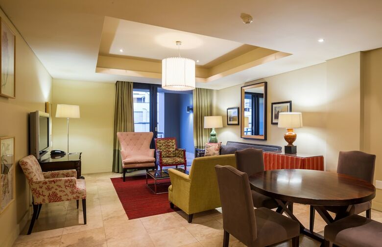 Hotel Royal Palm Gateway
