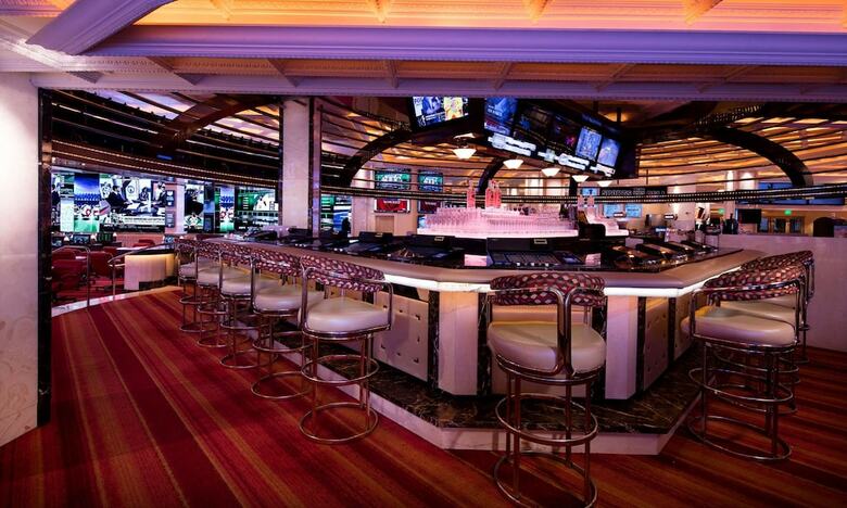 Hotel Peppermill Resort  Casino