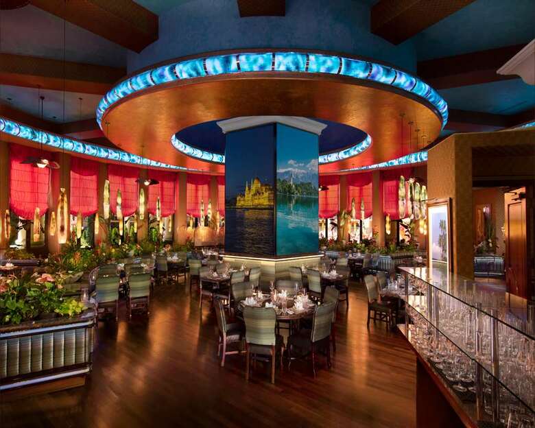 Hotel Peppermill Resort  Casino