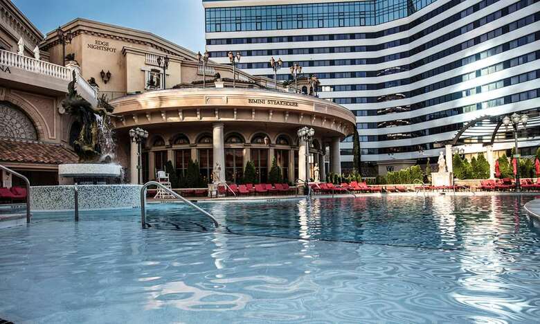 Hotel Peppermill Resort  Casino