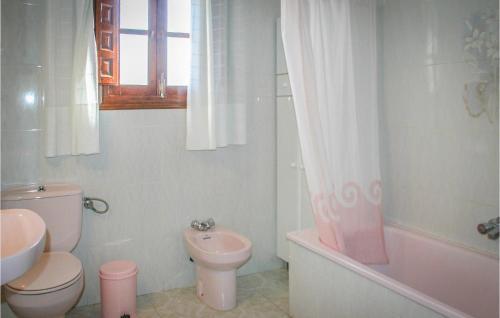 Three-bedroom Holiday Home Corumbela With Sea View 06