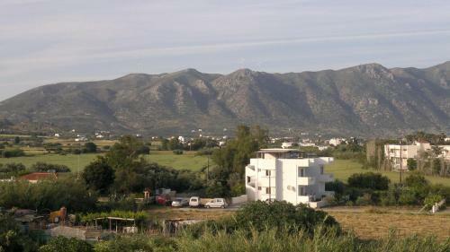 Fania Apartments