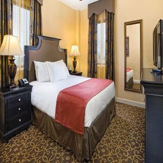 Avenue Plaza Hotel