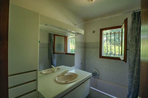 Secic- Villa 200m De La Plage Tiuccia