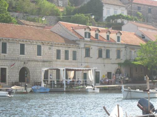 Apartments Orica I