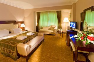 Hotel Latanya City