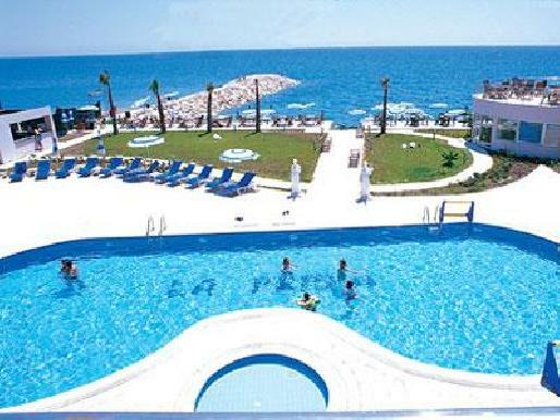 Hotel La Perla Resort