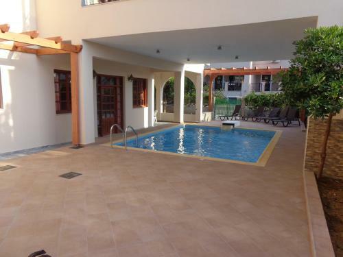 Ifestos Hotel