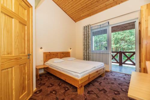 Hostal A.v. Namai