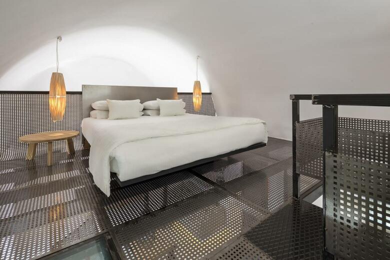 Art Hotel Santorini