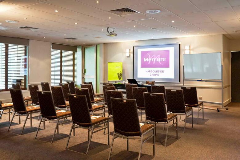 Mercure Hotel Harbourside Cairns