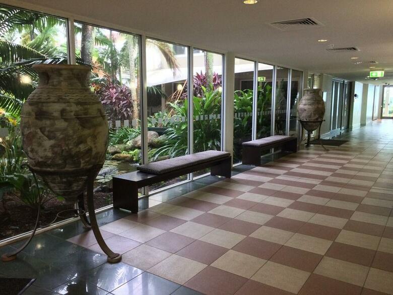 Mercure Hotel Harbourside Cairns