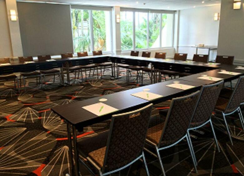 Mercure Hotel Harbourside Cairns