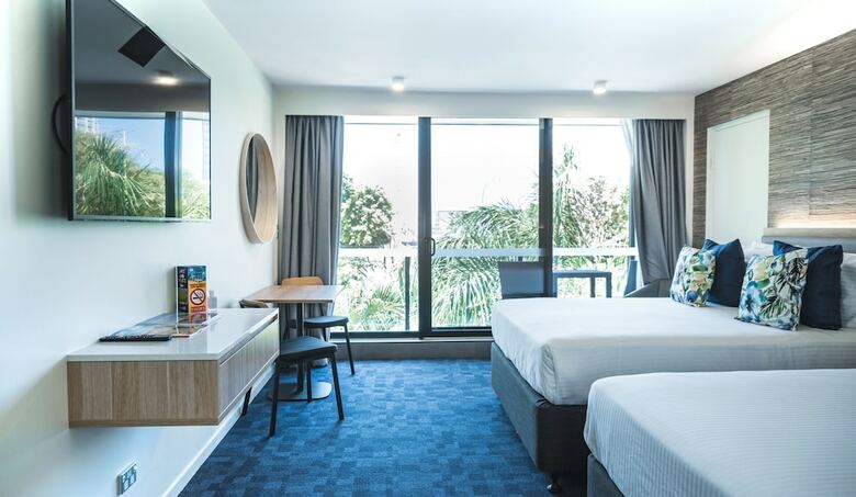 Hotel Paradise Resort Gold Coast