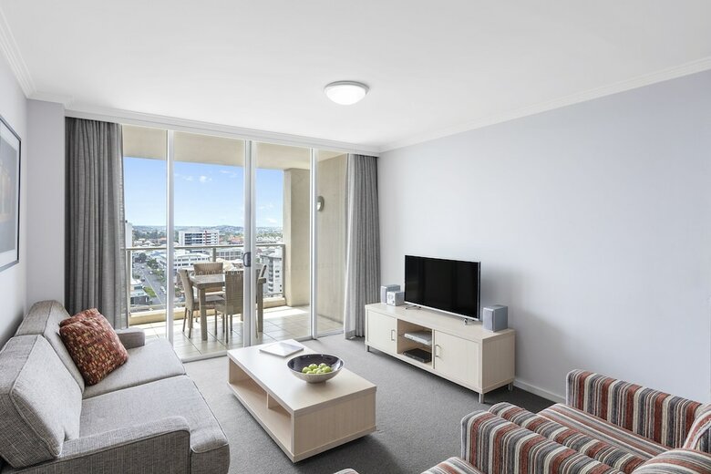 Hotel Oaks Lexicon Apartments