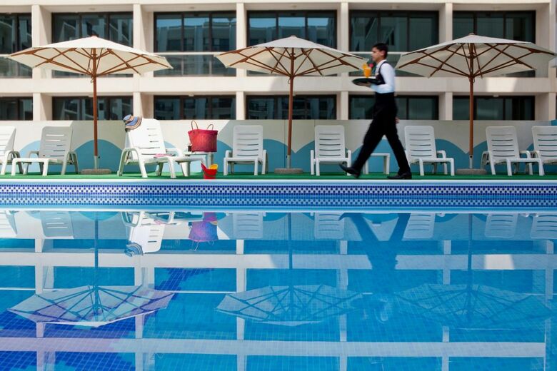 Golden Sands Hotel Apartments
