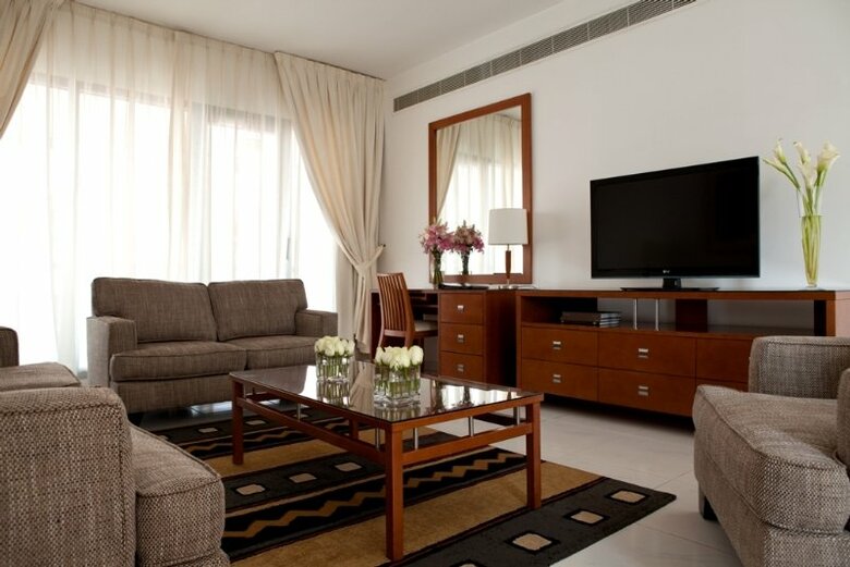 Golden Sands Hotel Apartments