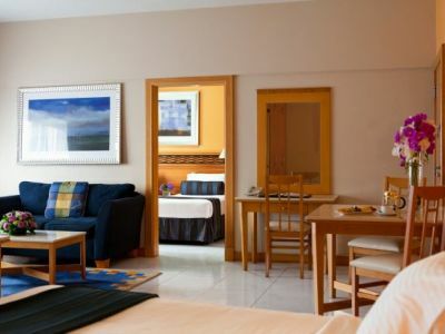 Golden Sands Hotel Apartments