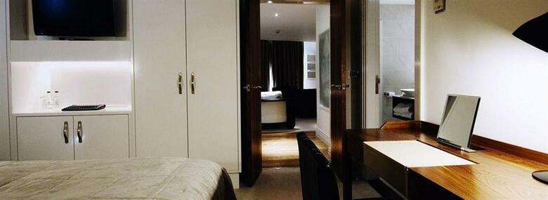 Hard Days Night Hotel