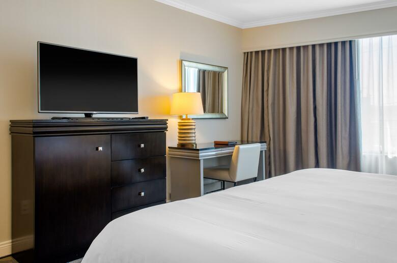 Hotel Wyndham Riverfront