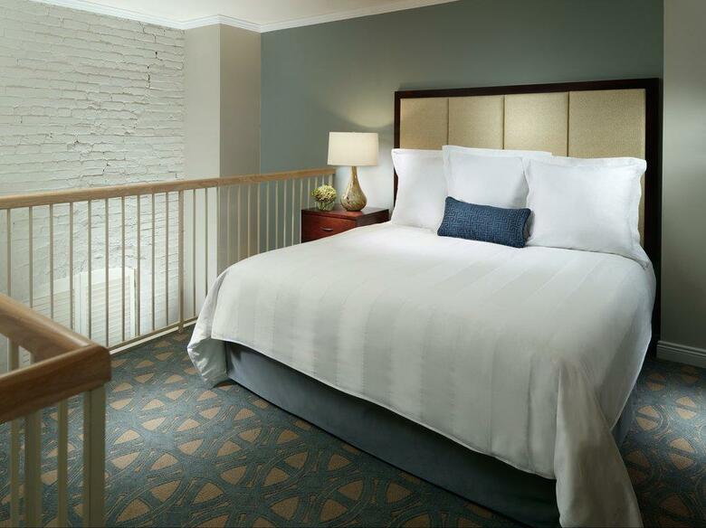 Hotel Wyndham Riverfront
