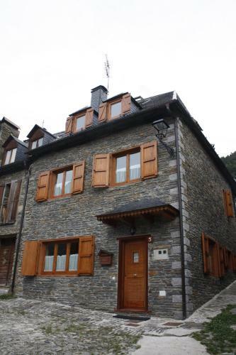 Apartamentos Valle De Aran
