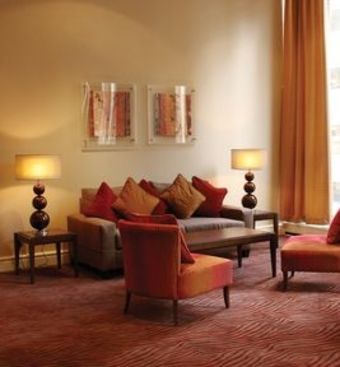Hotel Menzies London Luton Strathmor