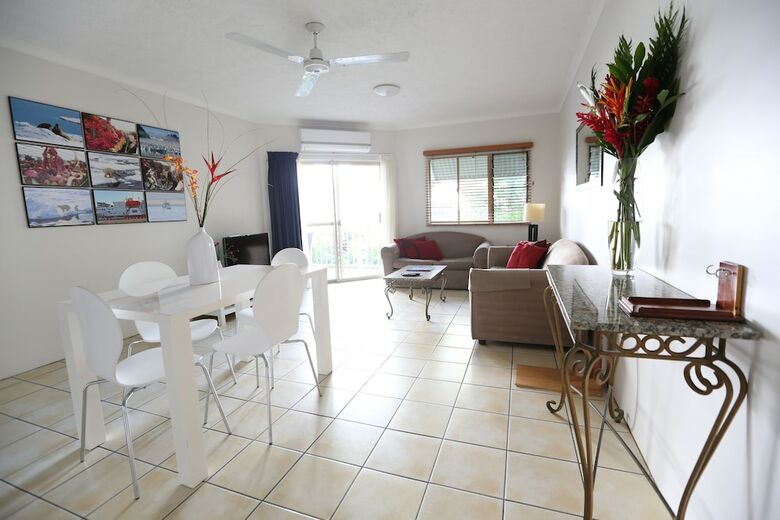 Hotel Australis Cairns Beach Resort