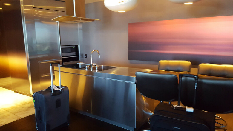 Palms Place Hotel And Spa