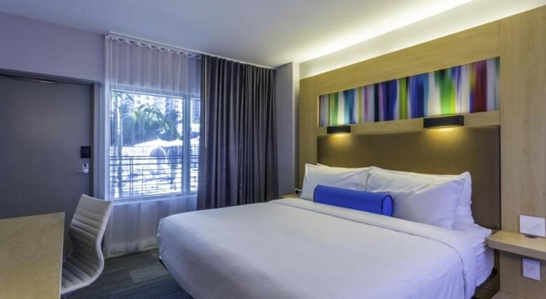 Hotel Aloft South Beach