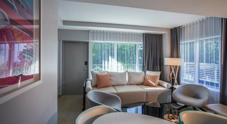 Hotel Aloft South Beach