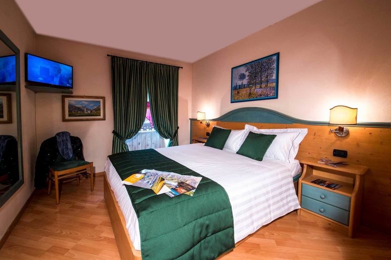 Hotel Alpina