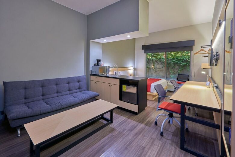 Hotel City Express Chihuahua