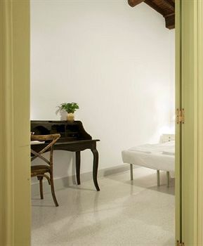 Bed & Breakfast Palazzo Olivia Rooms & Apartments